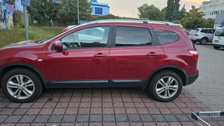 Nissan Qashqai+2