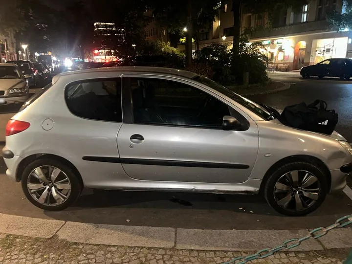 Peugeot 206