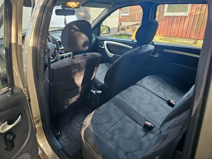 Dacia Logan