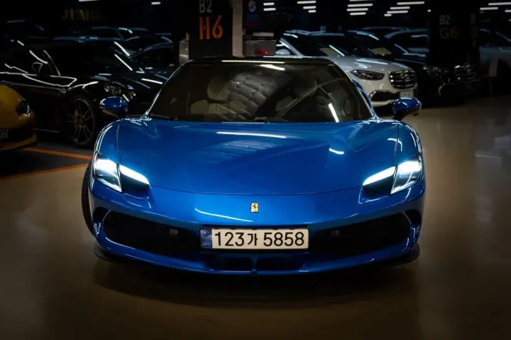 Ferrari 296