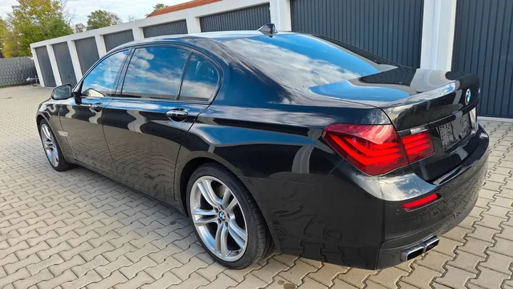 BMW 760