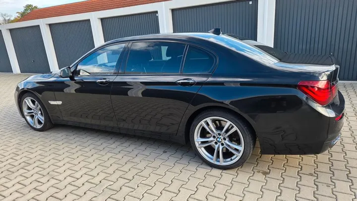 BMW 760