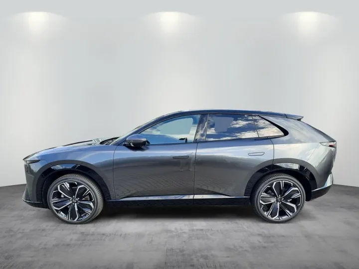 Mazda CX-6e