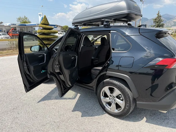 Toyota RAV 4