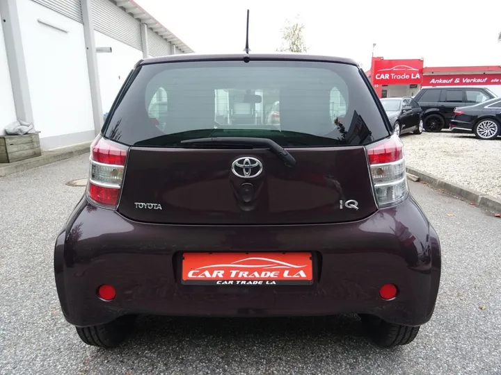 Toyota IQ