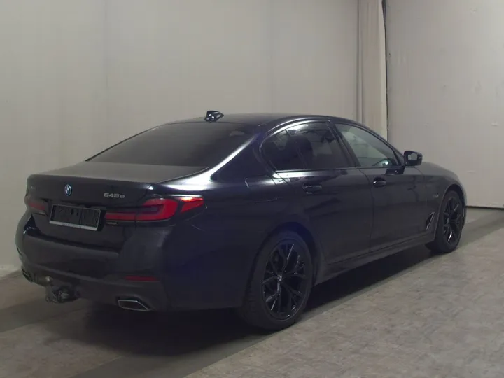 BMW 545
