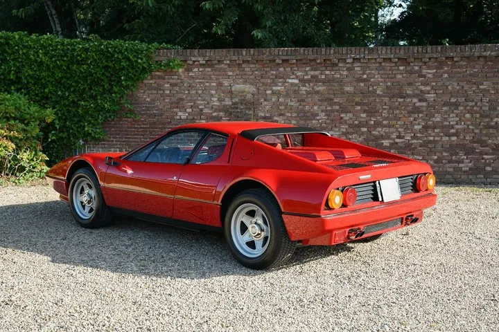 Ferrari 512