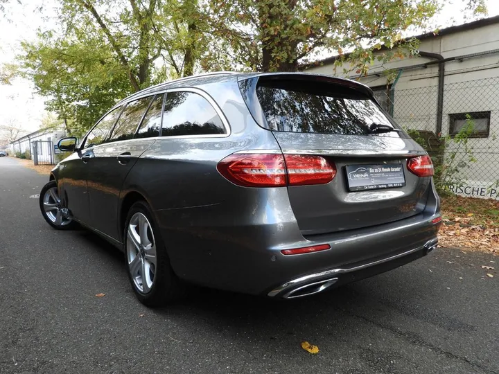 Mercedes-Benz E 350
