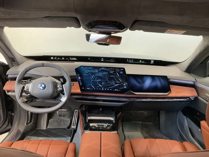 BMW 740