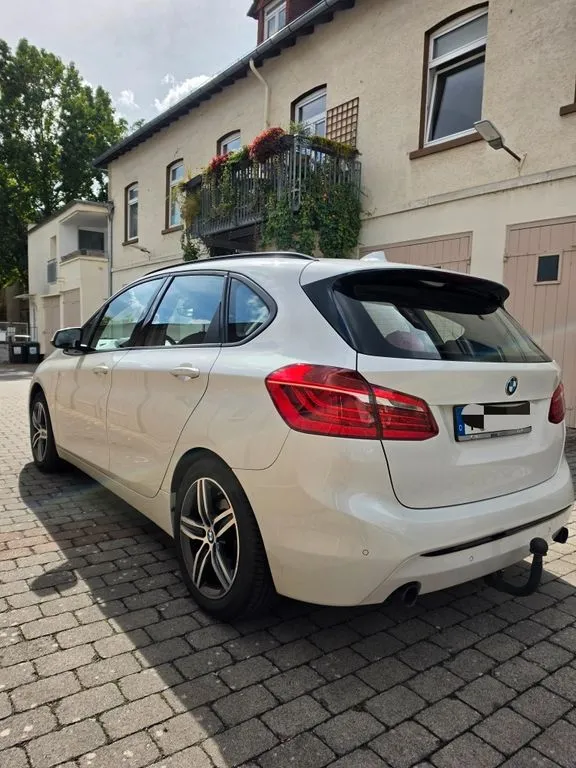 BMW 220