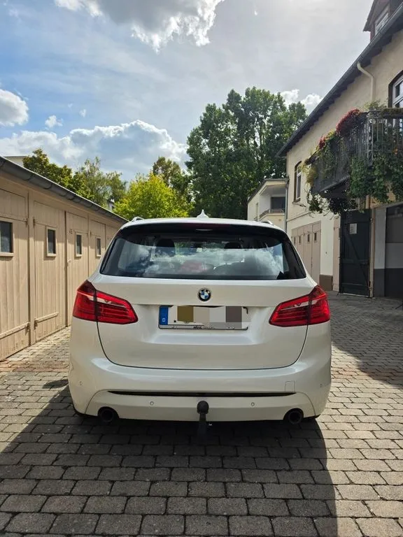 BMW 220
