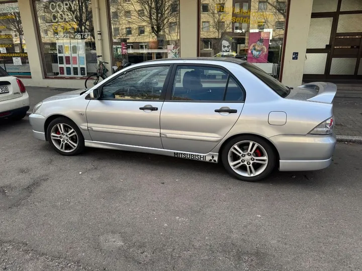 Mitsubishi Lancer