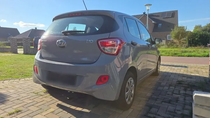 Hyundai i10