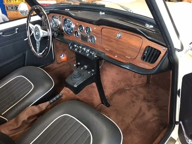 Triumph TR4