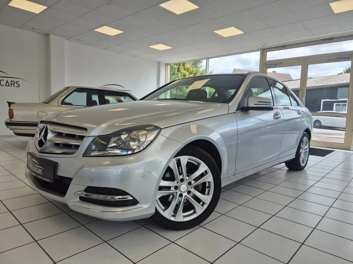 Mercedes-Benz C 200