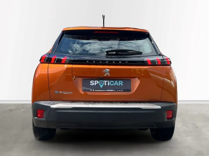 Peugeot e-2008