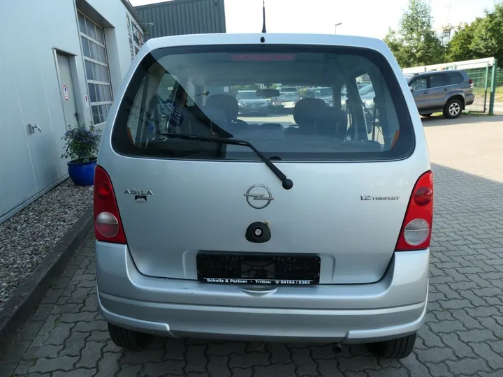 Opel Agila