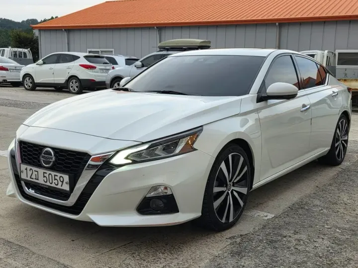 Nissan Altima