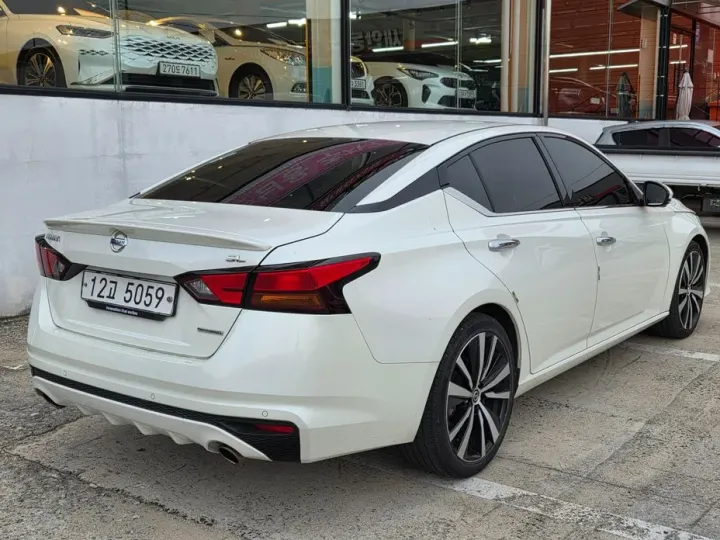 Nissan Altima