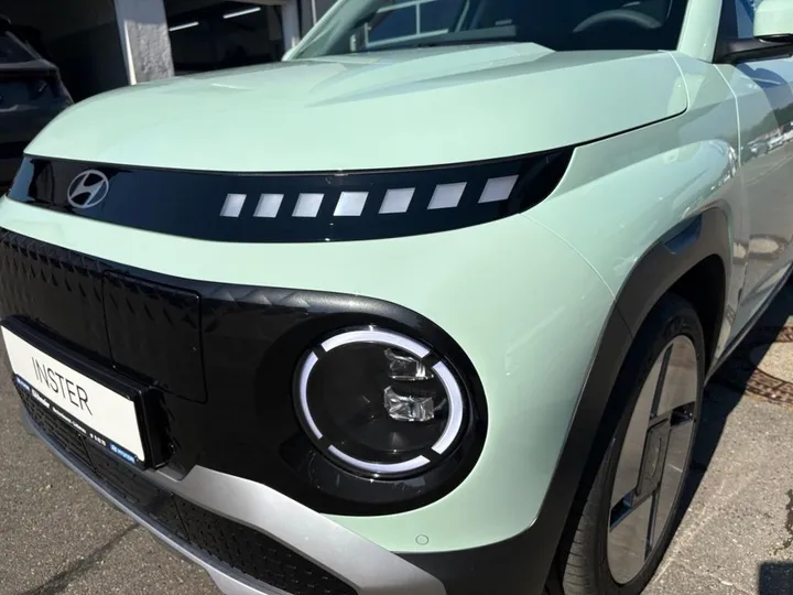 Hyundai INSTER