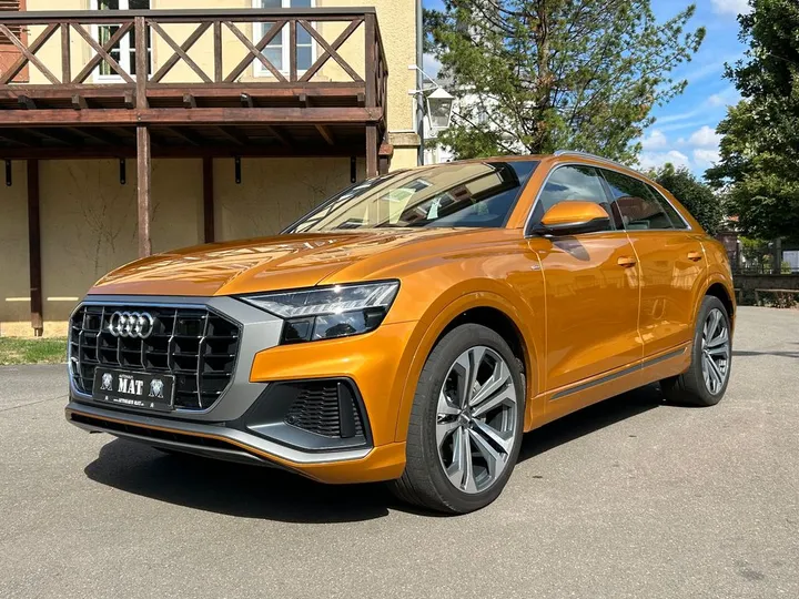 Audi Q8