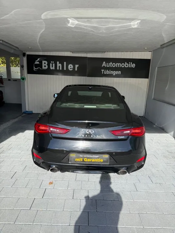 Infiniti Q60