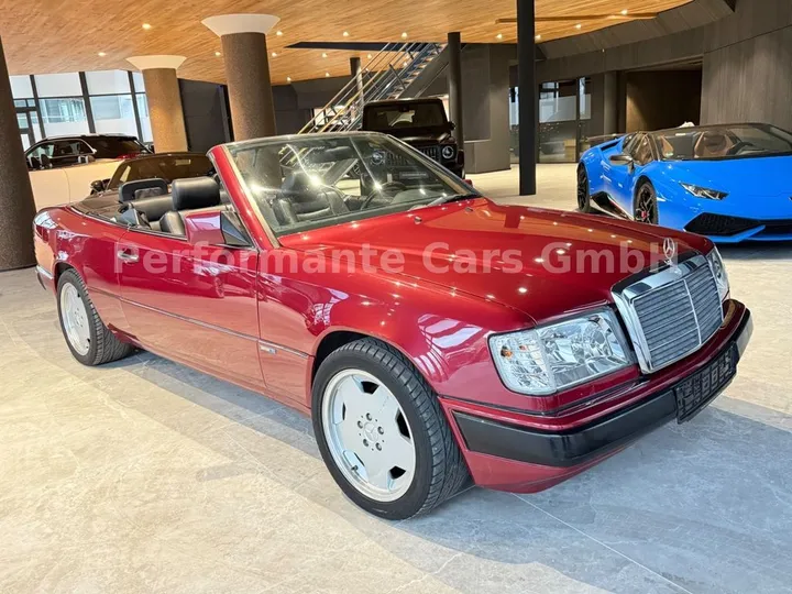 Mercedes-Benz CE 300