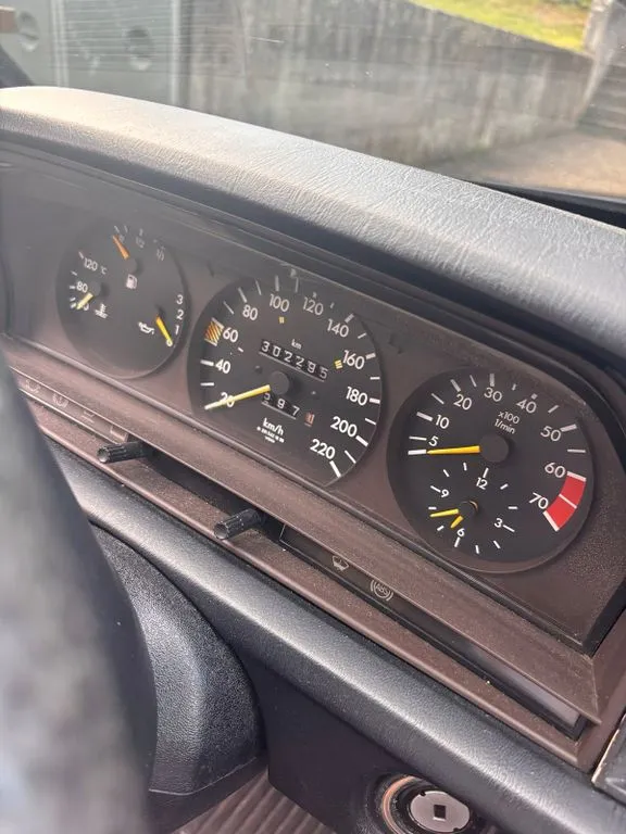 Mercedes-Benz 190