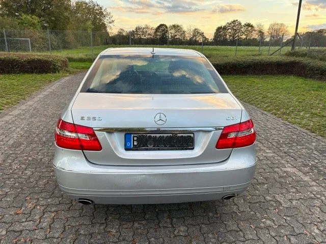 Mercedes-Benz 350