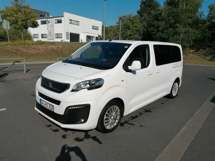 Peugeot Traveller