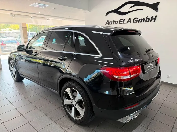 Mercedes-Benz GLC 220