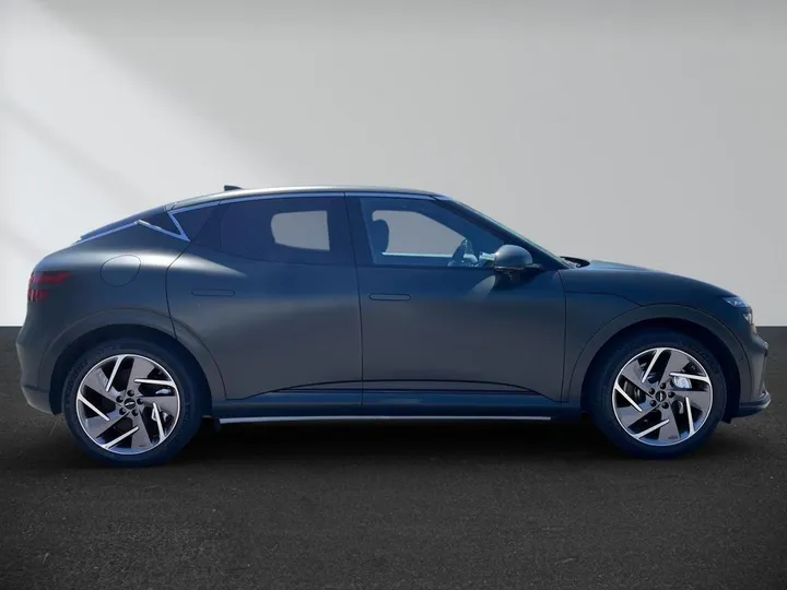Genesis GV60