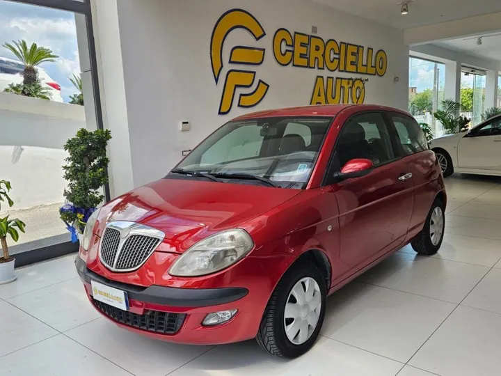 Lancia Ypsilon