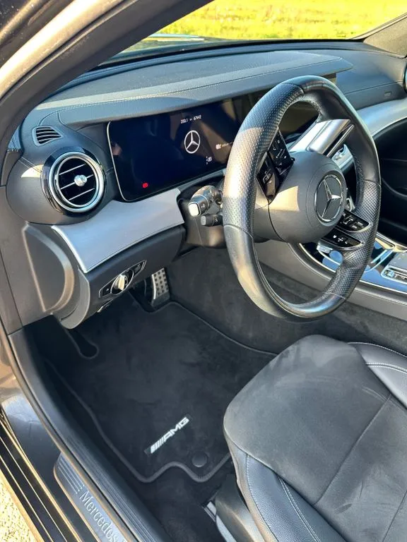 Mercedes-Benz E 300