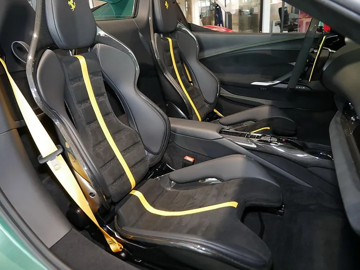 Ferrari 296 GTS