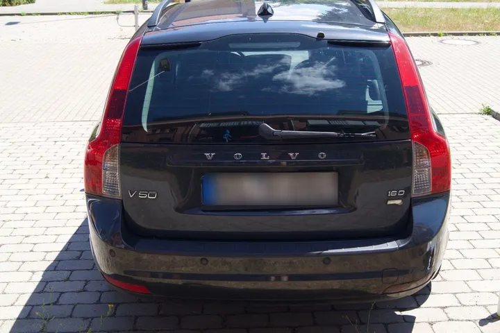 Volvo V50