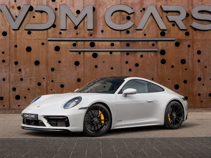 Porsche 992