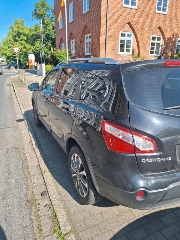 Nissan Qashqai+2
