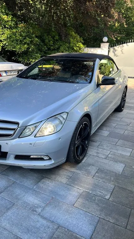 Mercedes-Benz E 220
