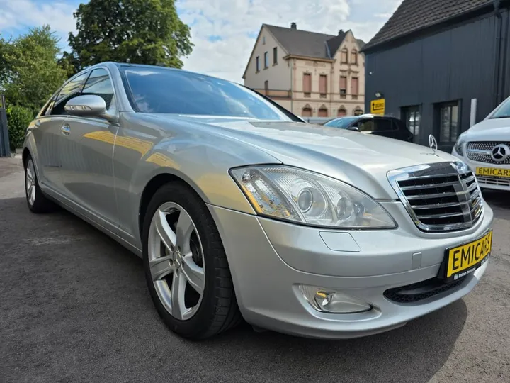 Mercedes-Benz S 320