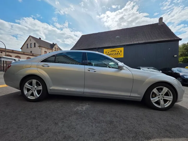 Mercedes-Benz S 320