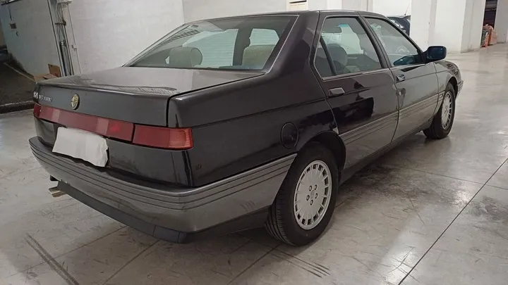 Alfa Romeo 164