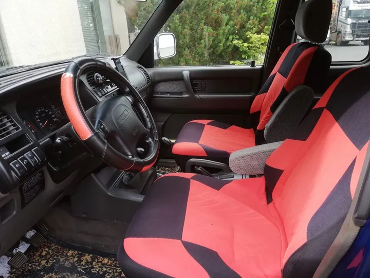 Opel Monterey
