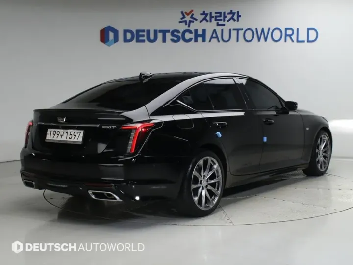 Cadillac CT5