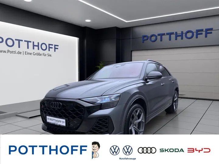 Audi RSQ8