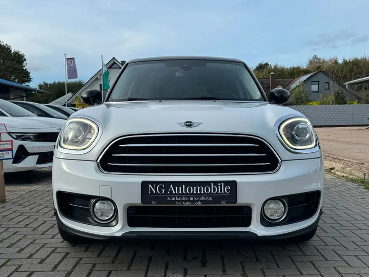 MINI Countryman D (Cooper)