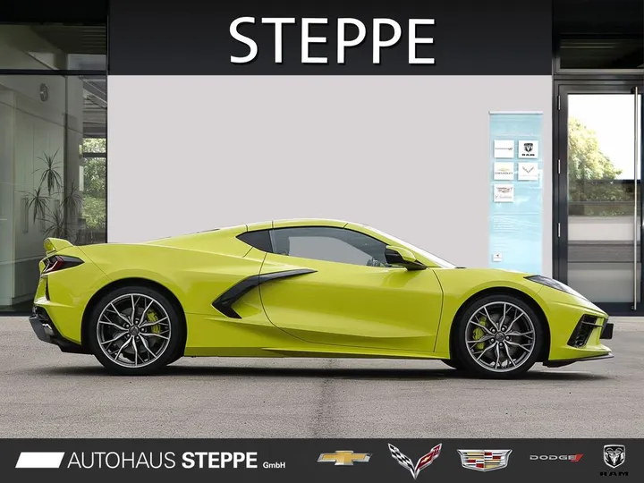 Corvette C8