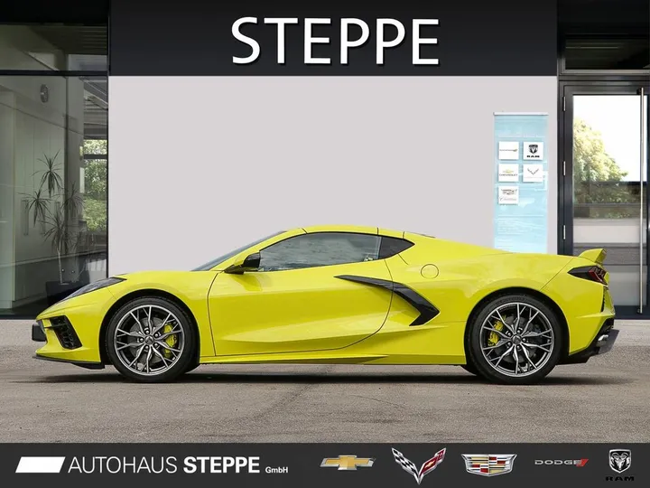 Corvette C8