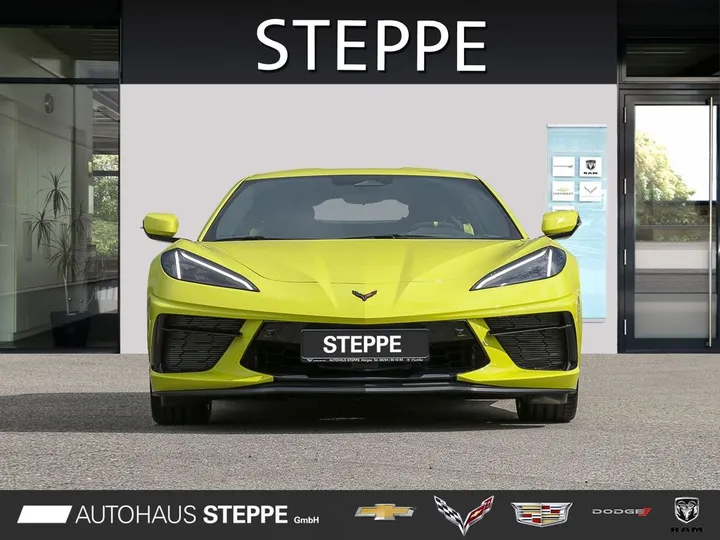 Corvette C8