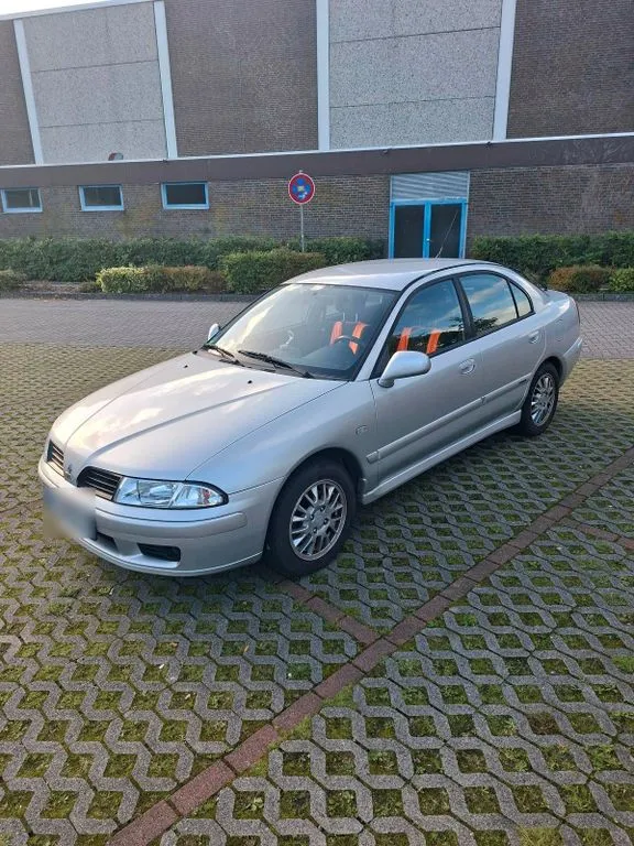 Mitsubishi Carisma